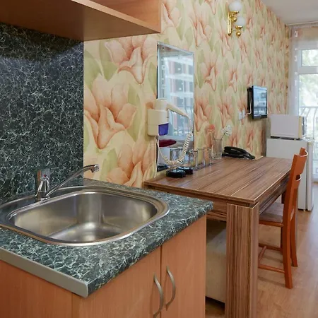 Yantra サニービーチ