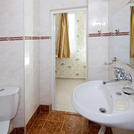 Ξενοδοχείο Yantra 3*